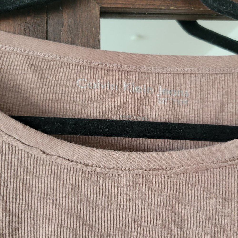 Calvin Klein l Tan Long-Sleeve Top in L - Picture 3 of 4